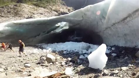 One Killed In Us Ice Cave Collapse Bbc News