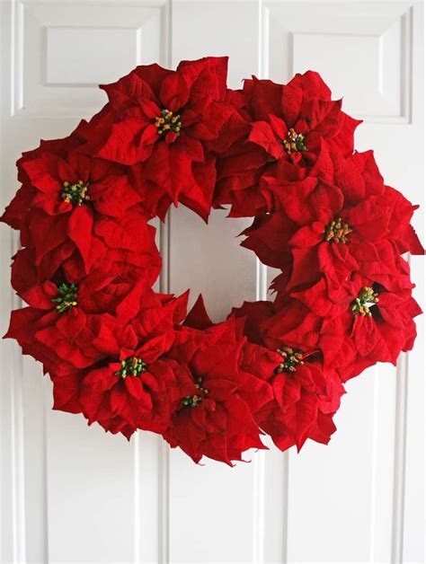 How To Make A Poinsettia Wreath Christmas Wreaths Diy Christmas