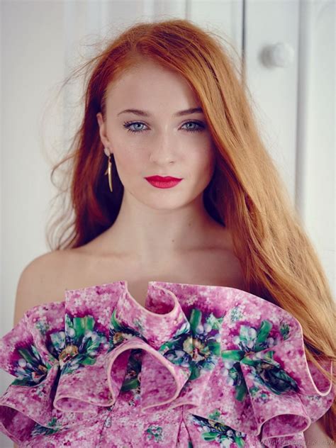 3 019 593 tykkäystä · 15 492 puhuu tästä. Sophie Turner - Live Stream 03/25/2020 • CelebMafia