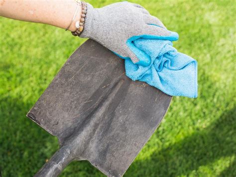 The method to remove grass i will teach you just requires a pair of gloves and simple garden shovel. How to Clean & Care for Your Garden Tools in 8 Easy Steps ...