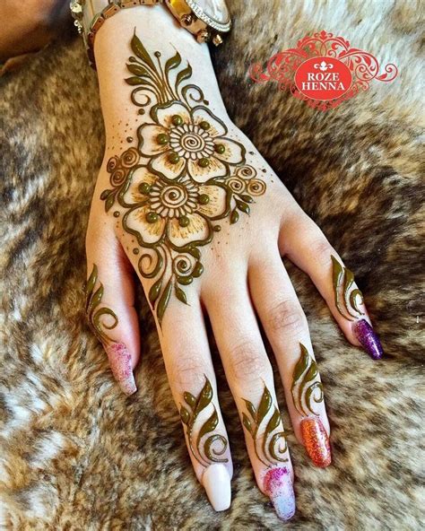 Sublimez Votre Peau Avec Un Tatouage Henné Symbole De La Féminité