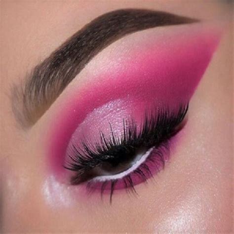 Pink Eye Makeup Looks To Make You Feel Dolled Up Sheideas