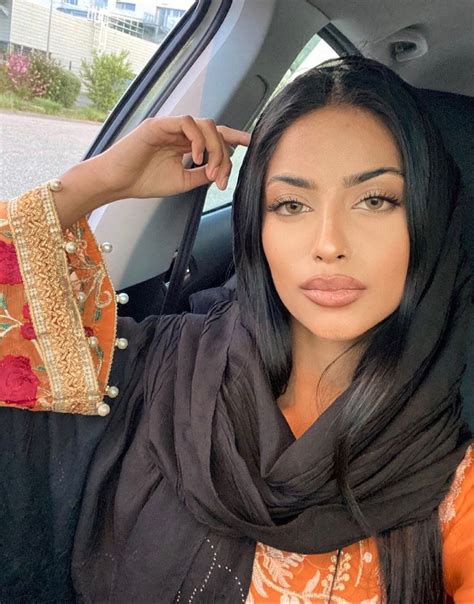𝘡𝘈𝘏𝘐𝘙𝘈𝘏 Arab beauty Arabian women Arabian beauty women