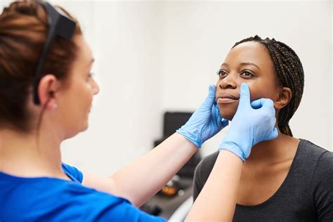 What To Expect At Your First Dermatologist Visit