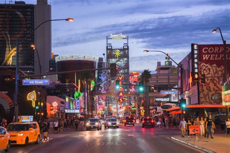 View the proposals and tell us which one you would like to see come to life. Downtown Las Vegas: stiekem veel leuker dan The Strip