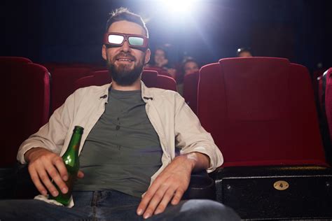 15 of the best movie theatres that serve alcohol and food in the u s restaurant clicks