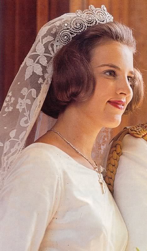 QUEEN ANNE MARIE OF GREECE TURNS 65 YEARS OLD Royal Wedding Gowns