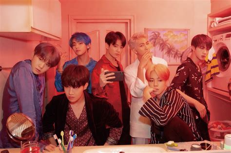 I also need to do a quick shou. BTS(防弾少年団)「Boy With Luv」 | ハンドレッドのぶろぐ