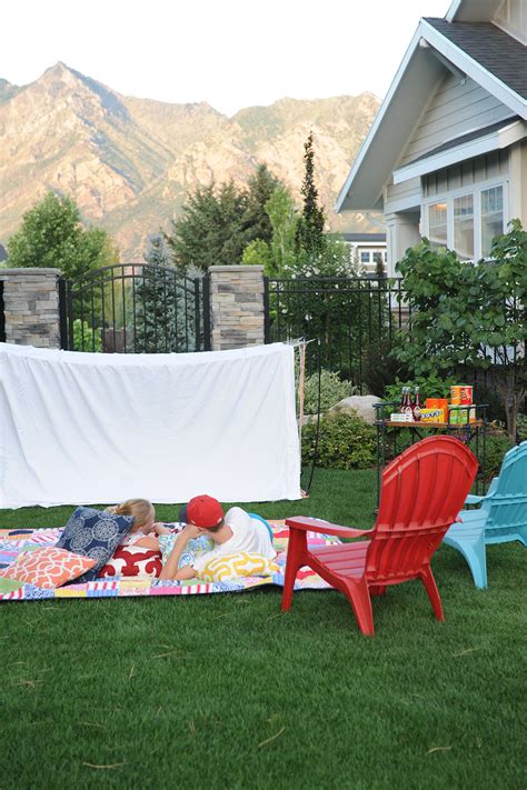 Nighttime Outdoor Party Ideas Host An Outdoor Movie