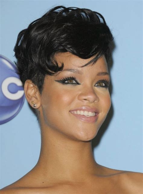 Rihannas Pixie Cut With Tight Taper In The Back