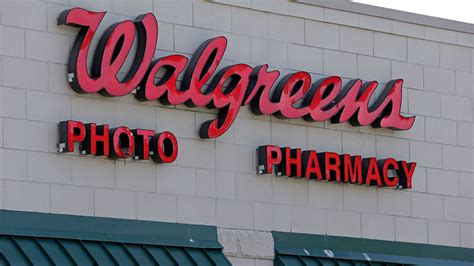 Walgreens Cvs Ask Customers Not To Openly Carry Firearms In Its Stores
