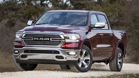 2019 Ram 1500 Laramie Crew Cab Short Wallpapers And Hd Images Car