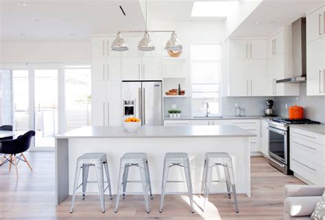 We did not find results for: 30 Gorgeous Grey and White Kitchens that Get Their Mix Right
