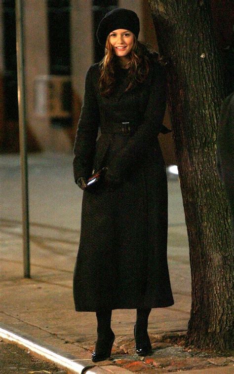 2x22 Black Coat Gossip Girl Outfits Blair Waldorf Gossip Girl
