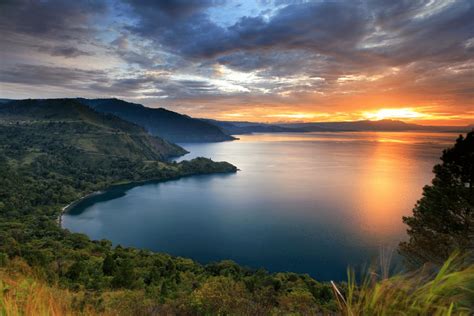 Discover Lake Toba From Its Blue Waters To The Rich Batak Culture