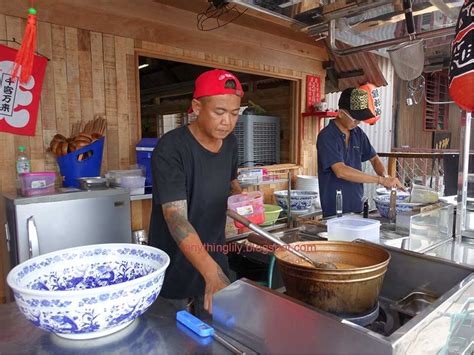 Make sure you come really hungry as the bowl size is pretty big. anythinglily: Penang Attraction: The Clan Jetties