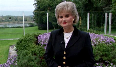 1,057 likes · 38 talking about this · 19 were here. Interview (1998) im Kanzlerbungalow mit Hannelore Kohl