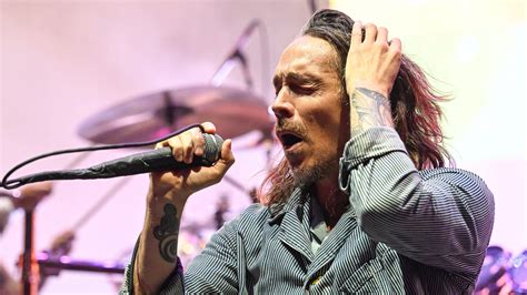 Incubus Brings Badflower Paris Jackson On 2023 Summer Tour