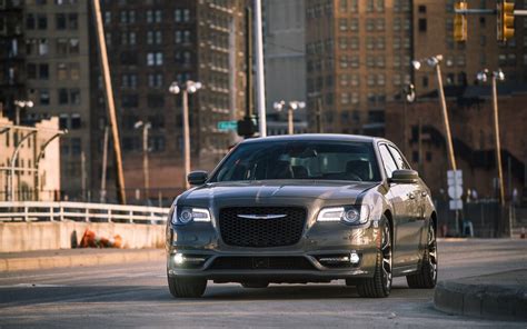 2019 Chrysler 300 C Price And Specifications The Car Guide