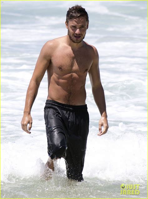 One Directions Liam Payne Shirtless Surf Session Photo 2976219