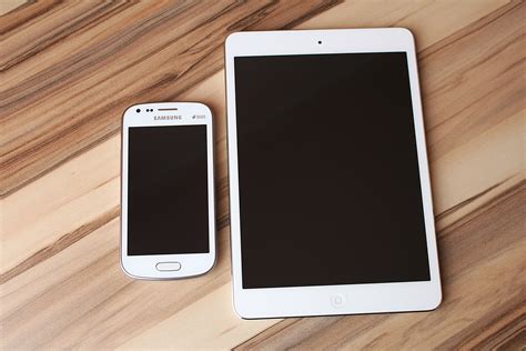 White Ipad And Samsung Smartphone · Free Stock Photo