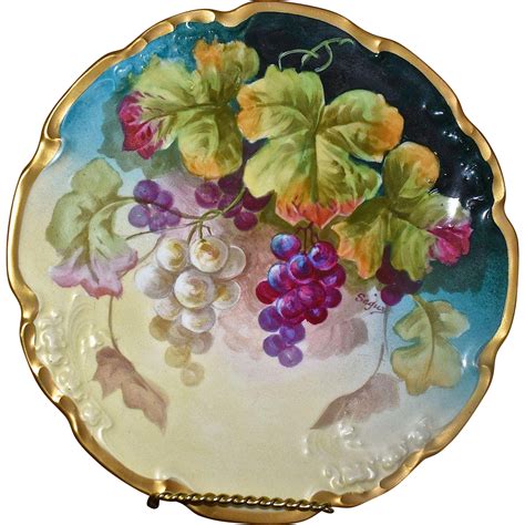 Limoges Hand Painted Plate With Golden Yellow And Purple Grapes Signed