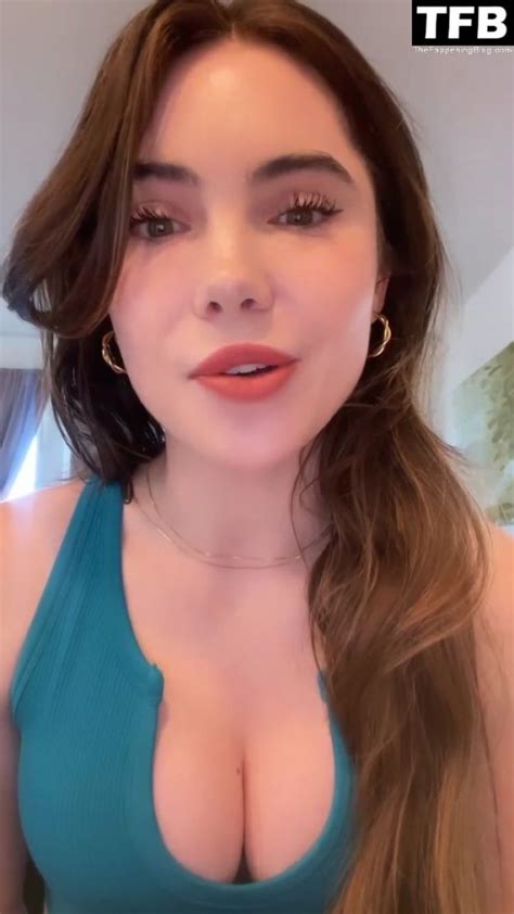Mckayla Maroney Shows Off Her Sexy Tits Pics Thefappening