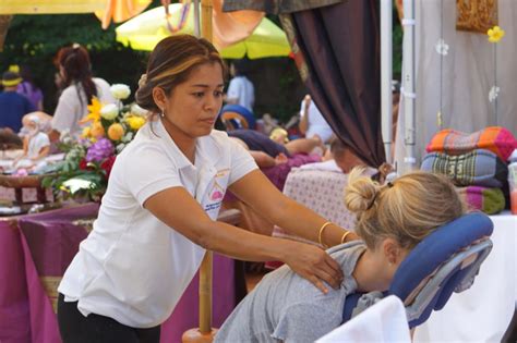 Thai Festival In Bern Thaimassage Zum Kennenlernen Bei Freunden The One Thai Massage