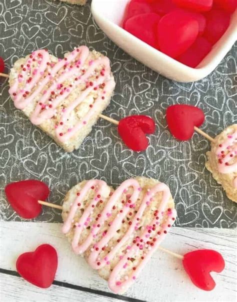 Valentines Rice Krispie Treat Hearts An Easy Valentines Day Dessert