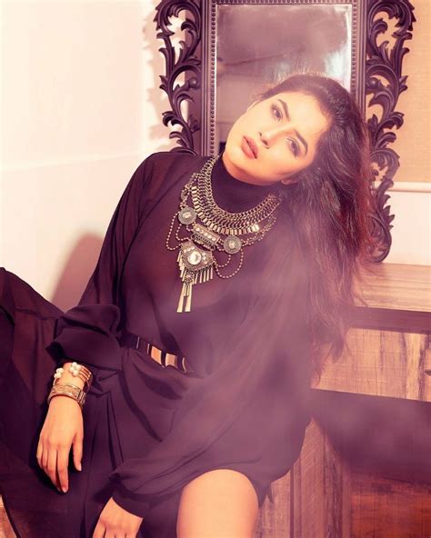 Follow Me Jasvinder Singh In 2020 Fashion Beautiful Models Punjabi Actress