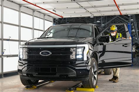 Ford Delivers 201 F 150 Lightning Units As It Highlights 221 Increase
