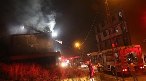 We did not find results for: 3 katlı apartmanın çatısında yangın - Son Dakika Haberleri