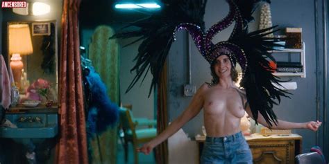 Naked Alison Brie In Glow
