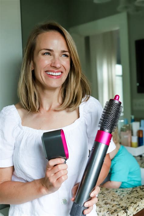 Dyson Airwrap Tutorial On Short Hair Using The Round Volumizing Brush