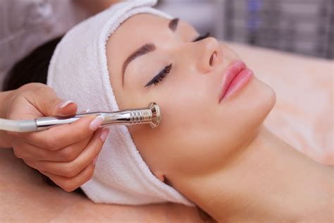 Microdermabrasion Essence Laser