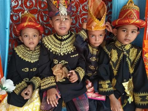 42 Pakaian Adat Pria Aceh Terlengkap Pakaian Adat