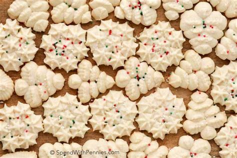 Adapted from a recipe i found on a canadian cornstarch box, these delicate sugar cookies are perfect for rolling out and decorating. Easy Shortbread Cookies (Cookie Press) | Shortbread ...