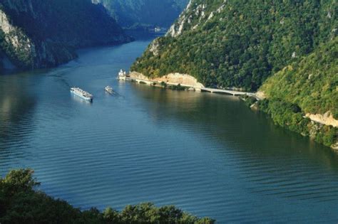 Clisura Dunarii Aflata La 200 De Km De Timisoara Declarata Cel Mai