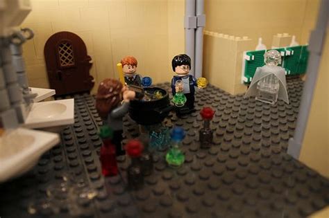 Moaning Myrtle S Bathroom Lego Hogwarts Lego Hogwarts