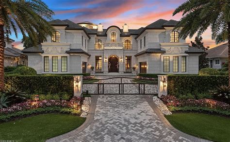 Estate Of The Day 82 Million Waterfront Mansion In