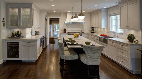 Both of those elements can form an l shaped kitchen design. L-Shaped Kitchen Design Perfected - Hinsdale, IL - Drury ...