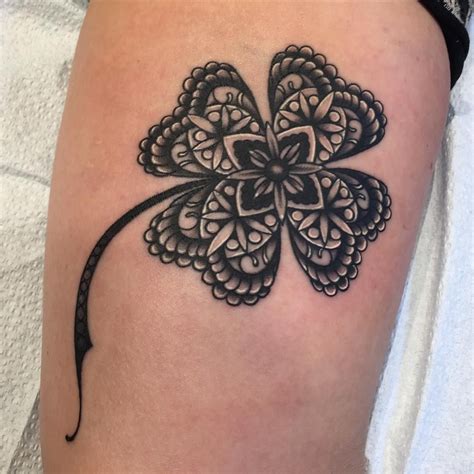 Four Leaf Clover Tattoo Undertyred