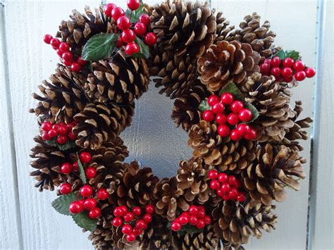Pine Cone Wreath 13 Wreath Christmas Centerpiece Berry Wreath