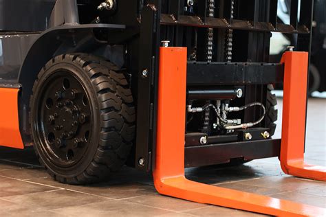Forklift Tires What You Need To Know Toyota Mhs