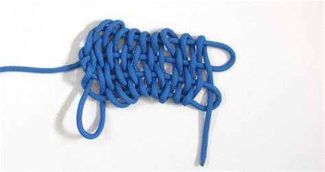 Find expert advice along with how to videos and articles, including instructions on how to make, cook, grow, or do almost anything. Braided/woven rock sling - Paracord guild