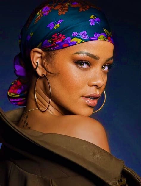 Rihanna In 2020 Hair Wrap Scarf Scarf Hairstyles Bandana Hairstyles