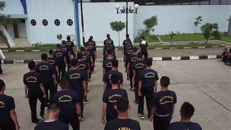 Latihan Keterampilan Baris Berbaris Cpns 2017 Kanwil Kemenkumham Jawa