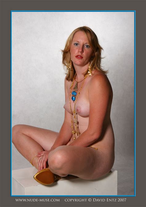 Laura howard nude