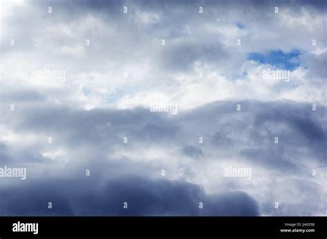 Cloud Sky Dark Moody Sky Stock Photo Alamy