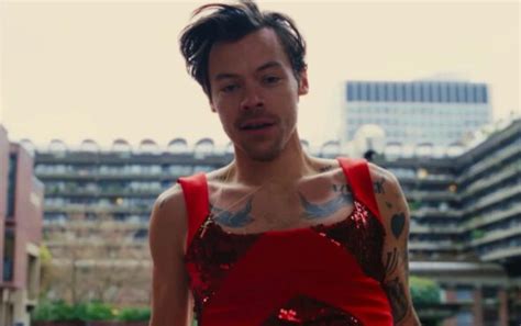 Harry Styles Discusses Sex Scenes In The Upcoming Lgbtq Film My Policeman